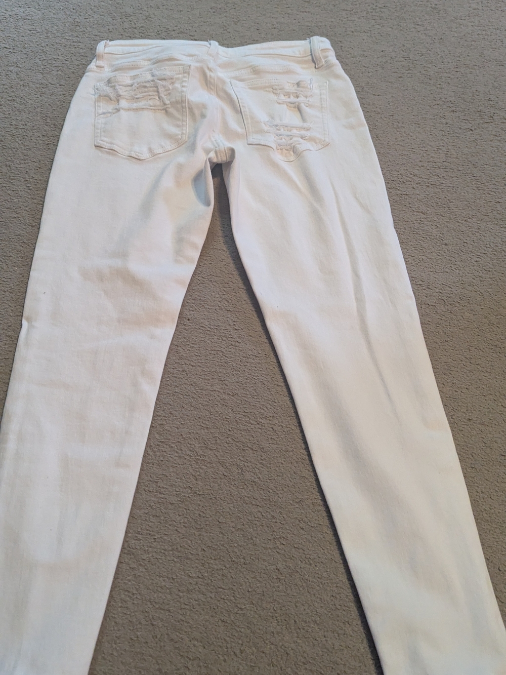 Daytrip White Distressed Skinny Jeans - Picture 2 of 4
